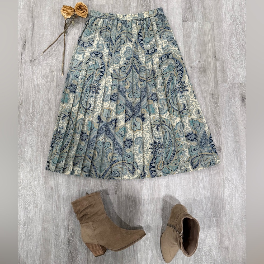 Koret Blue and Cream Paisley Midi Skirt, size 12